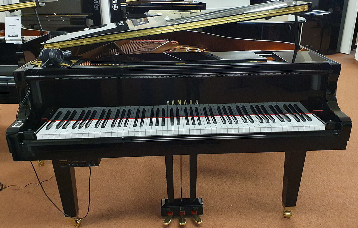 Yamaha GB1 Silent von 2017 in Black glossy