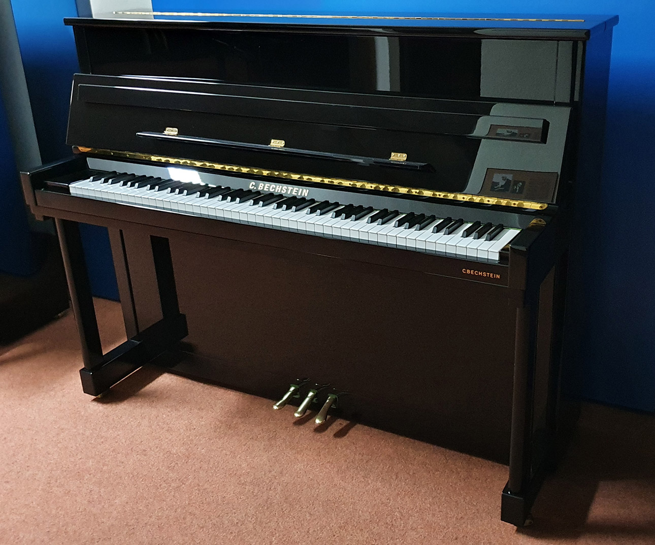 Bechstein Classic 118 Residence von 2004 in Black glossy