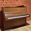Grotrian-Steinweg 120 von 1969 in Walnut glossy