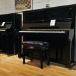 Steinway & Sons K132 von 2002 in Black glossy