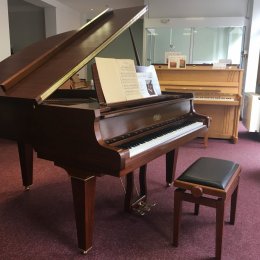 Erard 150 made by Schimmel von 1980 in Walnut matt