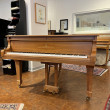 Steinway & Sons O-180 von 1979 in Walnut matt