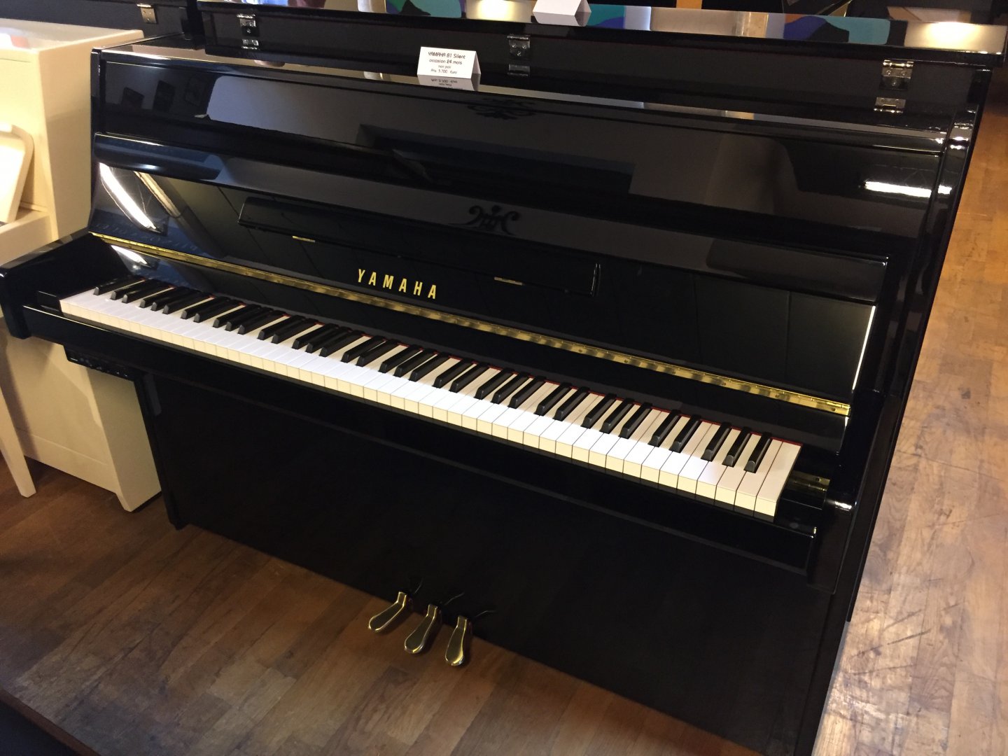 Yamaha B1 Silent schwarz poliert von 2006 in Black glossy