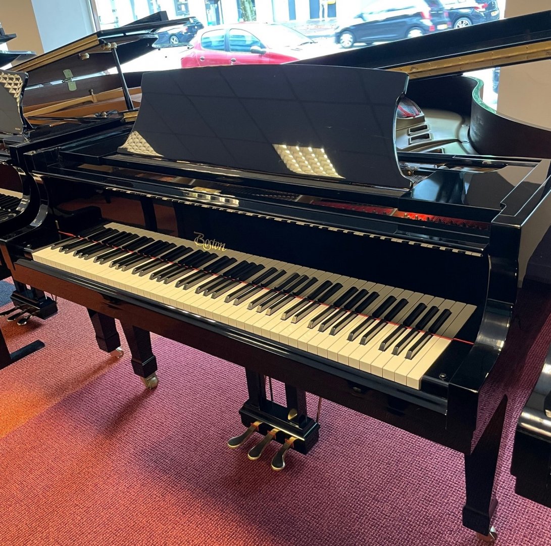 Boston GP 178 von 1999 in Black glossy