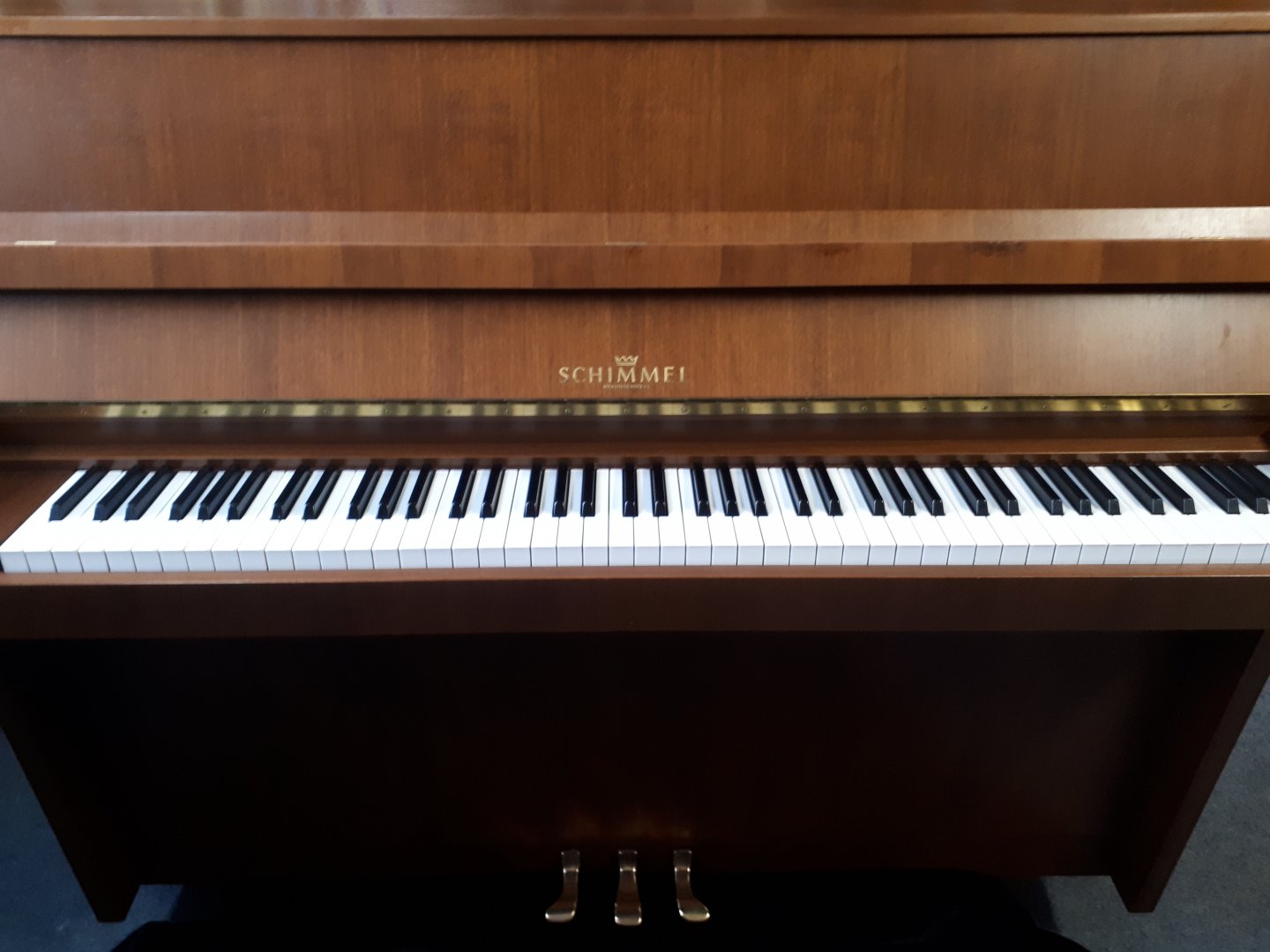 Schimmel 112/5 von 1979 in Walnut matt