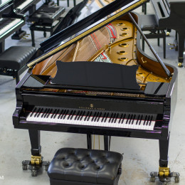 Steinway & Sons D-274 von 2004 in Black glossy