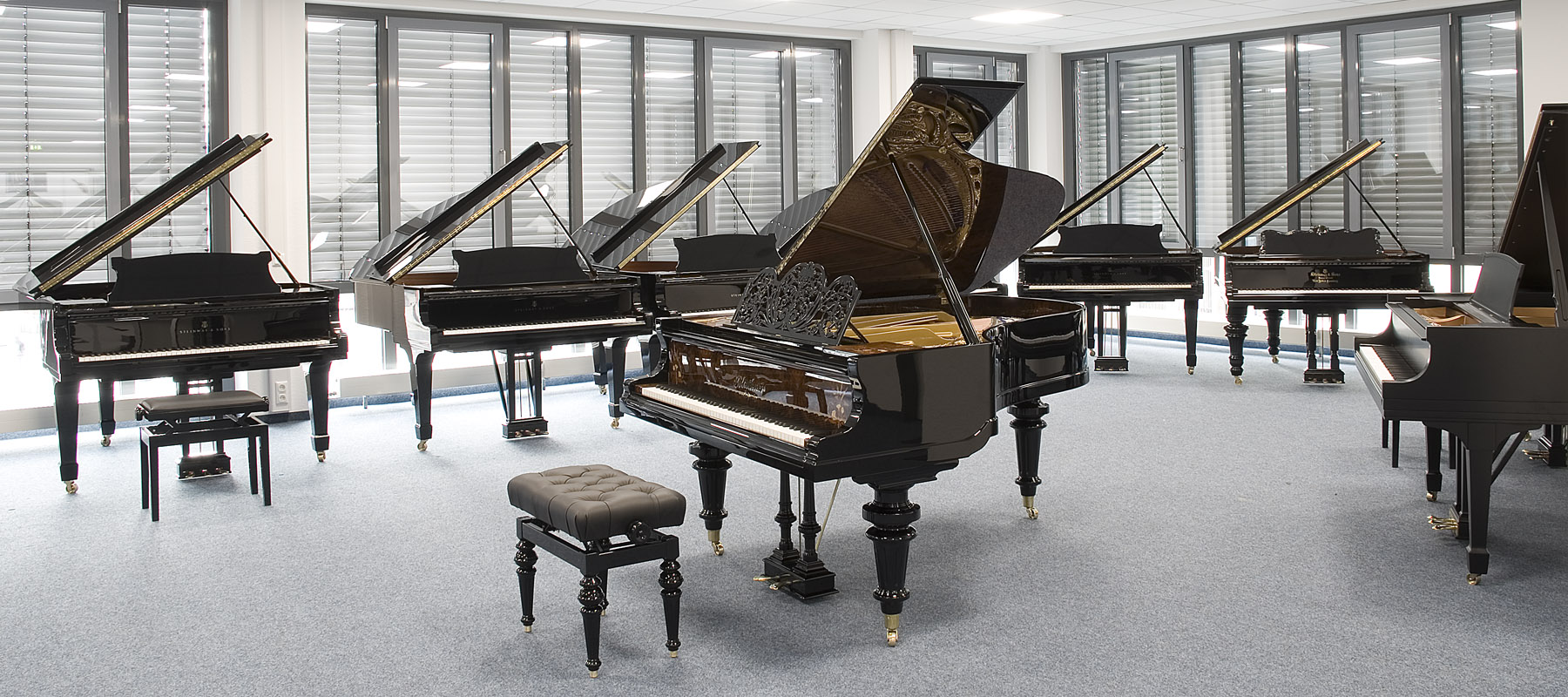 Blüthner 190, Jubiläum von 1910 in Black glossy