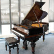 Steinway & Sons O-180 von 1903 in Root Walnut glossy